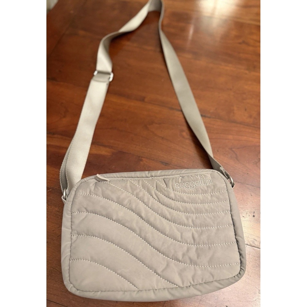 Baggallini‎ Set Wave Crossbody Bag Moonrock Gray Quilted Puffer Nylon